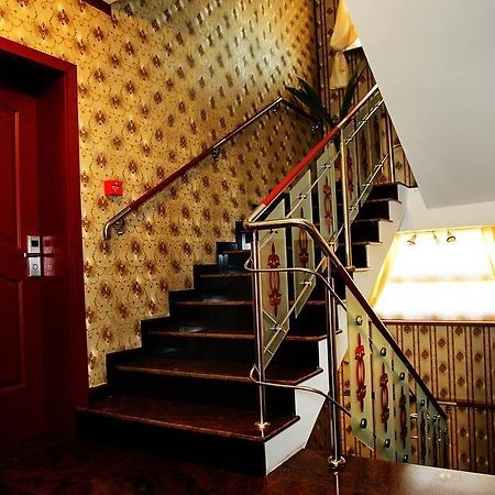 Vila Hd Hunedoara Extérieur photo