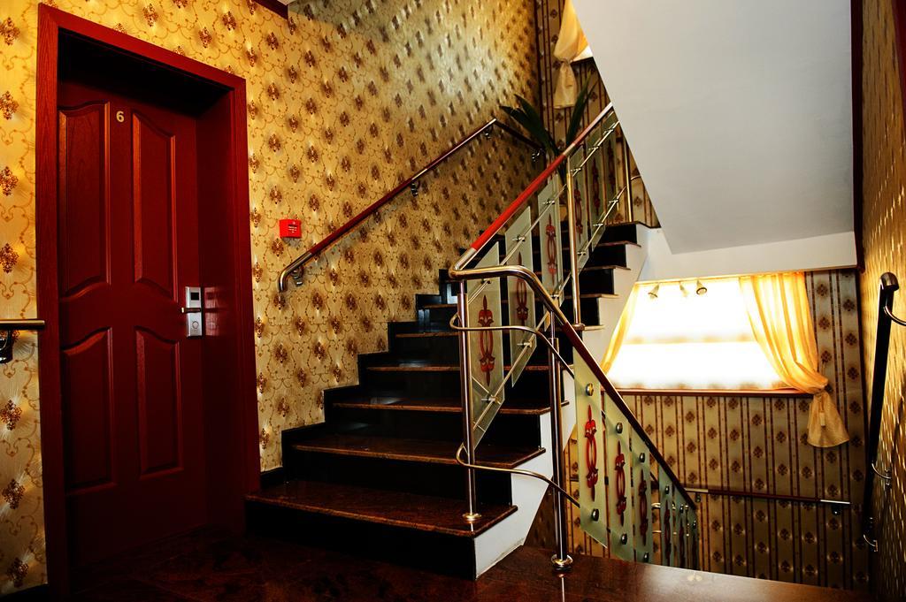 Vila Hd Hunedoara Extérieur photo