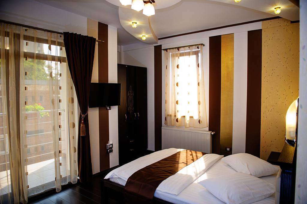 Vila Hd Hunedoara Chambre photo