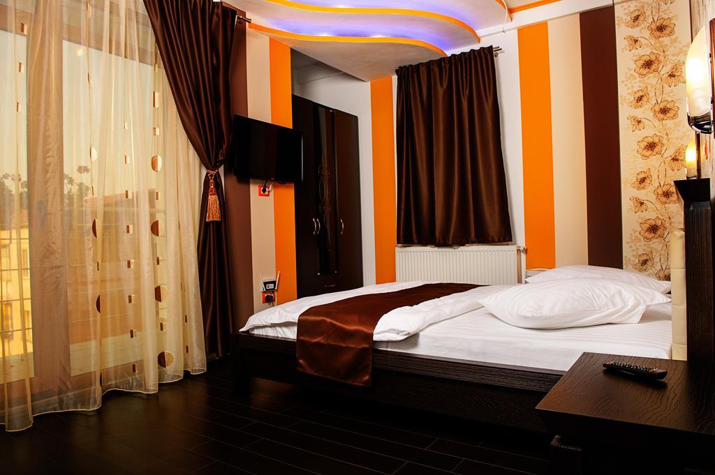 Vila Hd Hunedoara Chambre photo